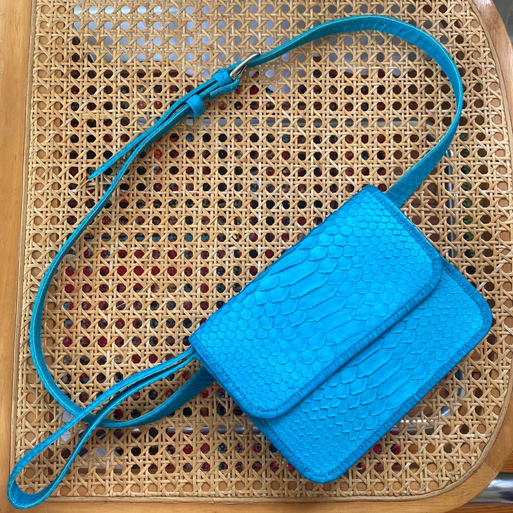 Helmer Dani Hipster Python Skin